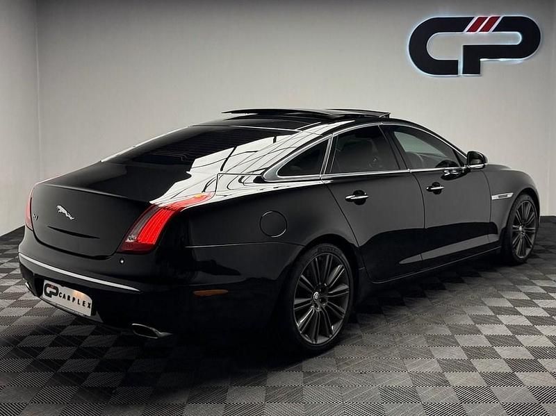 Used Jaguar XJ Portfolio 385 HP (283 kW) 2011 Black Sedan