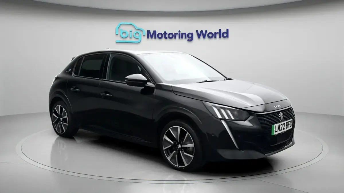 Used Peugeot e-208 GT 100 kW (136 HP) 2022 Hatchback