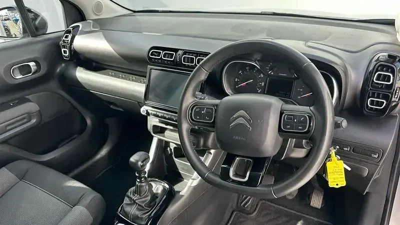 Begagnad Citroën C3 Aircross PureTech 110 HK (80 kW) 2023 Grå SUV