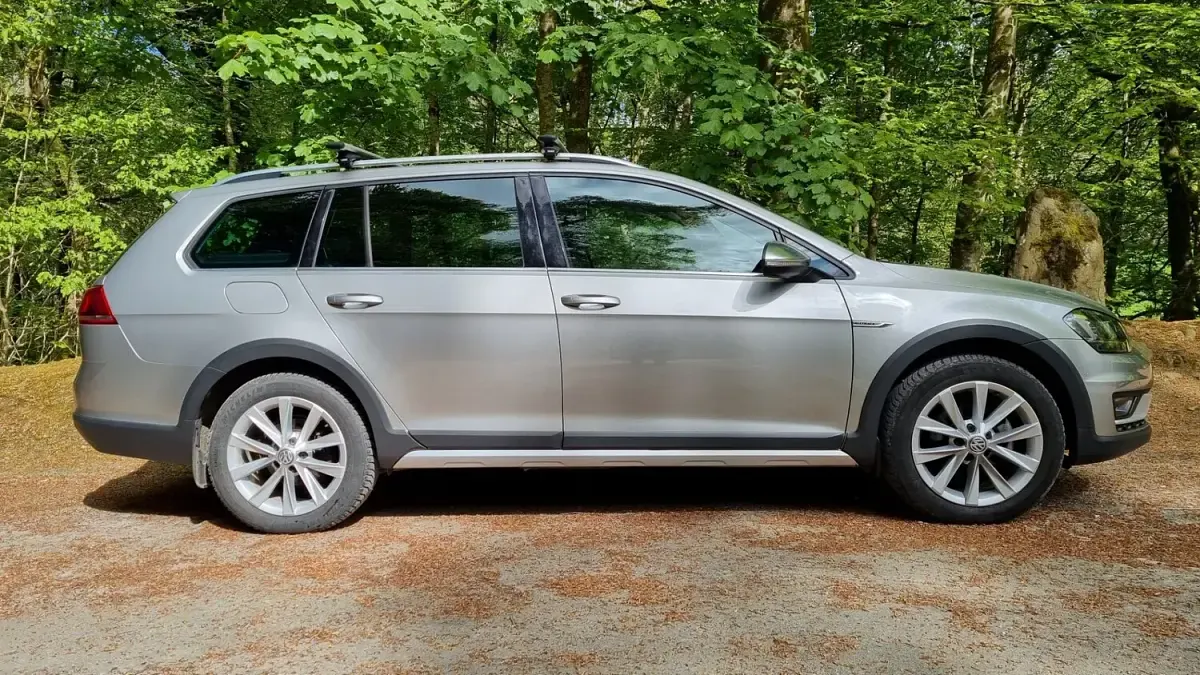 Used VW Golf VII 150 HP (110 kW) 2016 Silver Estate