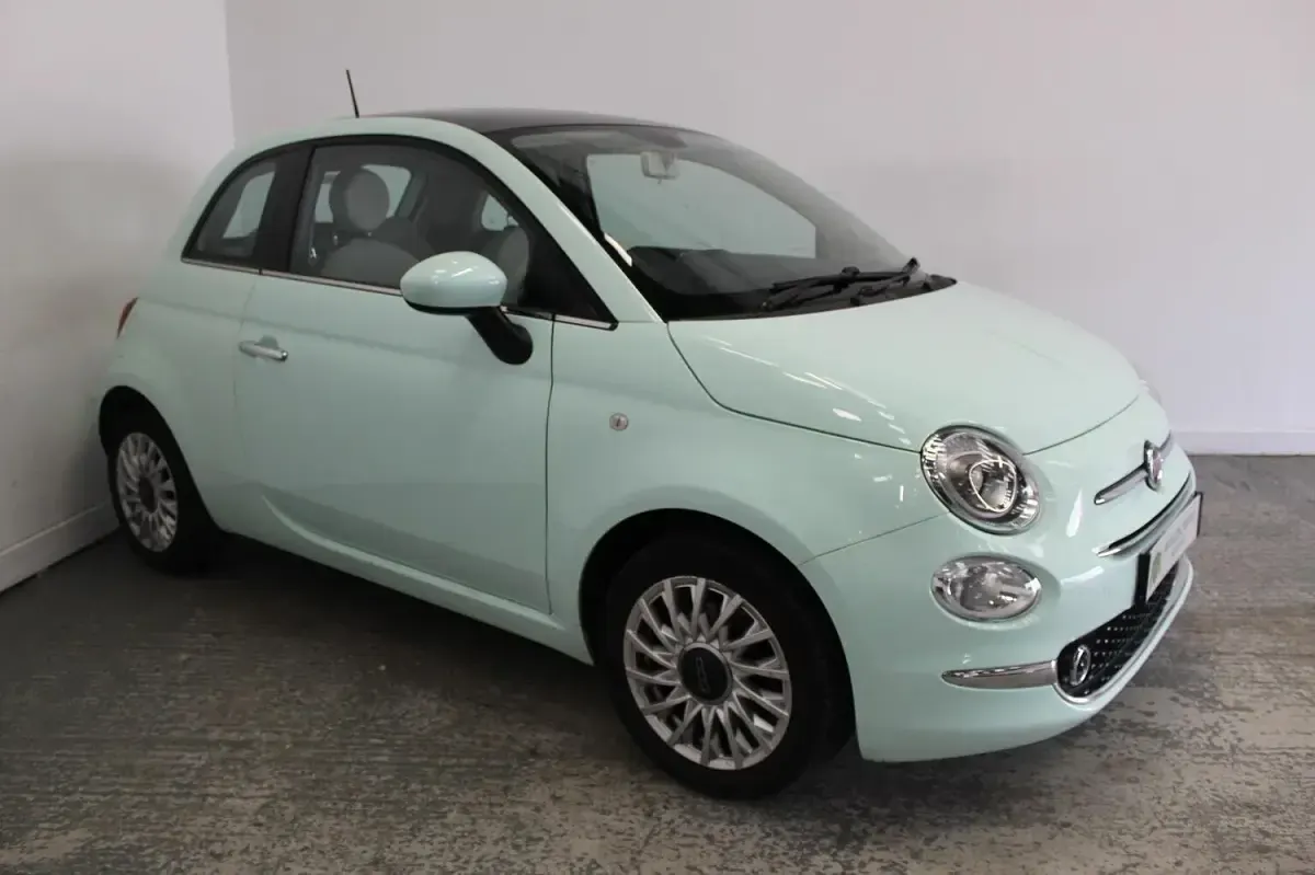 Used Fiat 500 Lounge 69 HP (50 kW) 2017 Green Hatchback
