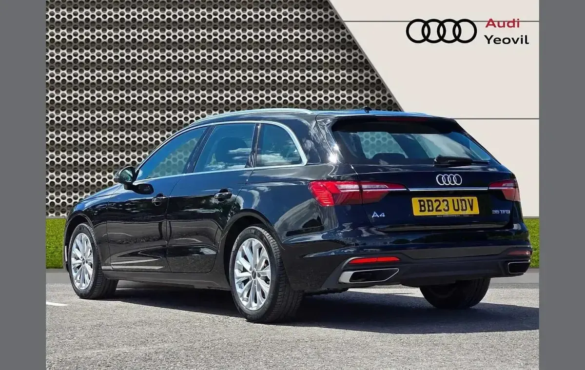 Used Audi A4 Comfort 147 HP (108 kW) 2023 Black Estate
