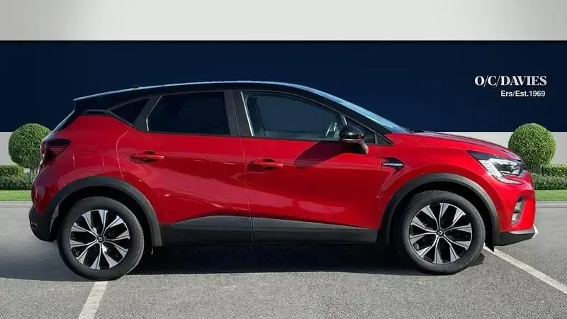 Used Renault Captur LIMITED 2021 Red/black SUV