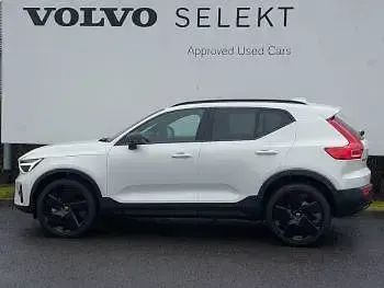 New Volvo XC40 Plus 163 HP (119 kW) 2025 White SUV