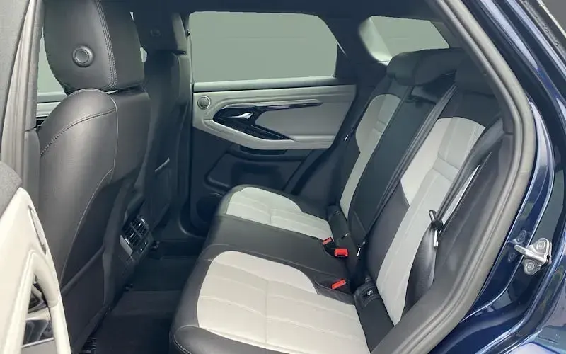 Used Land Rover Range Rover evoque SE Dynamic 207 HP (152 kW) 2023 SUV
