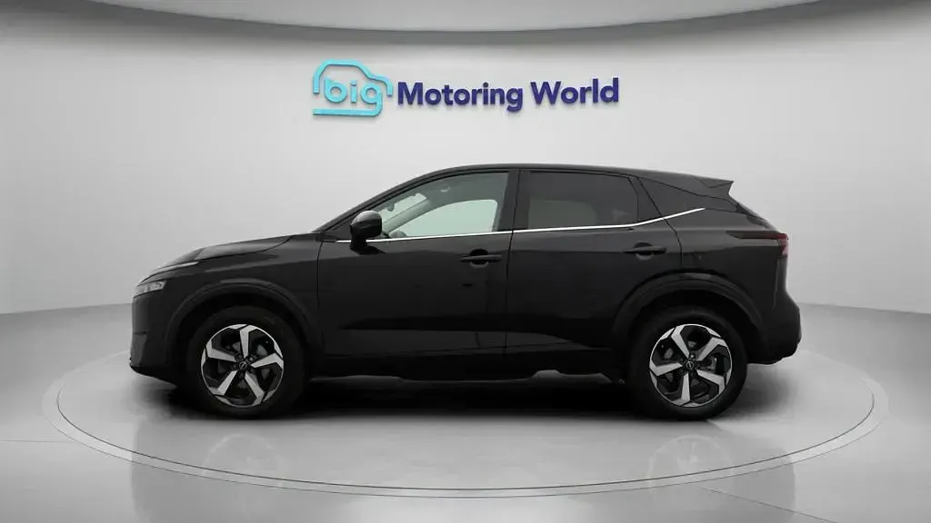 Used Nissan Qashqai N-Connecta 140 HP (102 kW) 2023 Black SUV