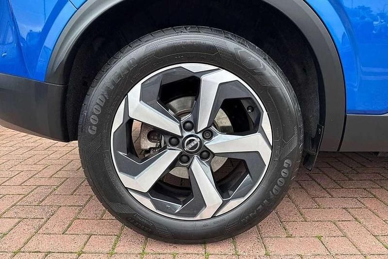 Used Nissan Qashqai N-Connecta 190 HP (139 kW) 2023 Blue SUV