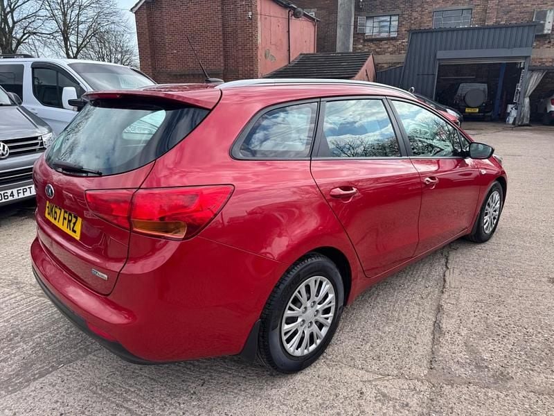 Used Kia Ceed Sportswagon 134 HP (98 kW) 2024 Red Estate