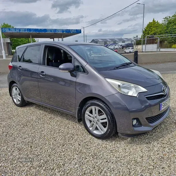 Used Toyota Verso 2012 Grey MPV