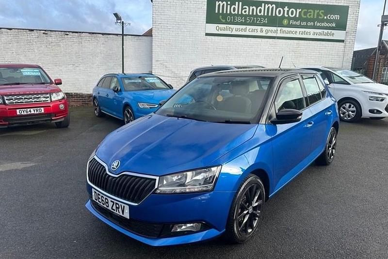 Used Skoda Fabia Colour Edition 75 HP (55 kW) 2018 Blue Hatchback