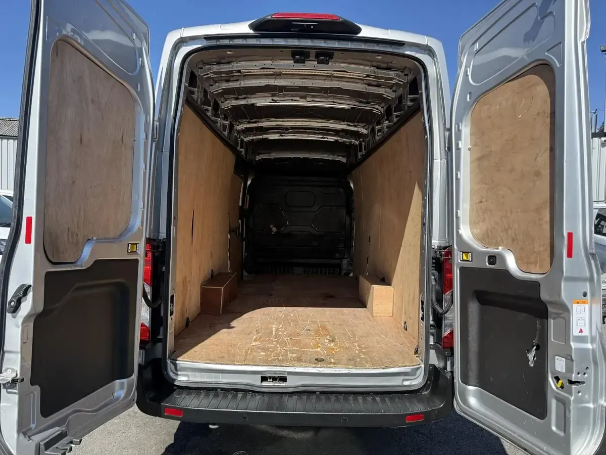 Used Ford Transit Limited 130 HP (95 kW) 2024 Silver Van