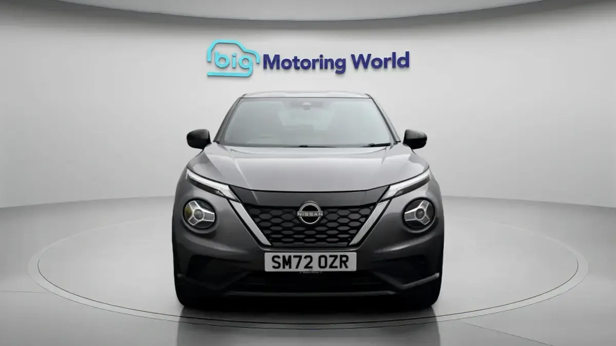 Used Nissan Juke N-Connecta 143 HP (105 kW) 2023 Grey SUV
