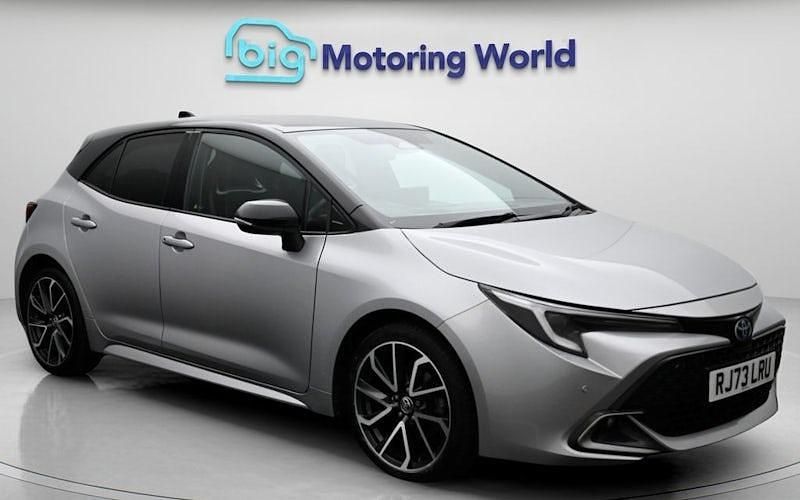 Używany Toyota Corolla 140 KM (102 kW) 2026 Hatchback