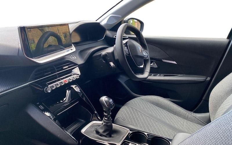 Used Peugeot 208 Allure 101 HP (74 kW) 2025 Black Hatchback