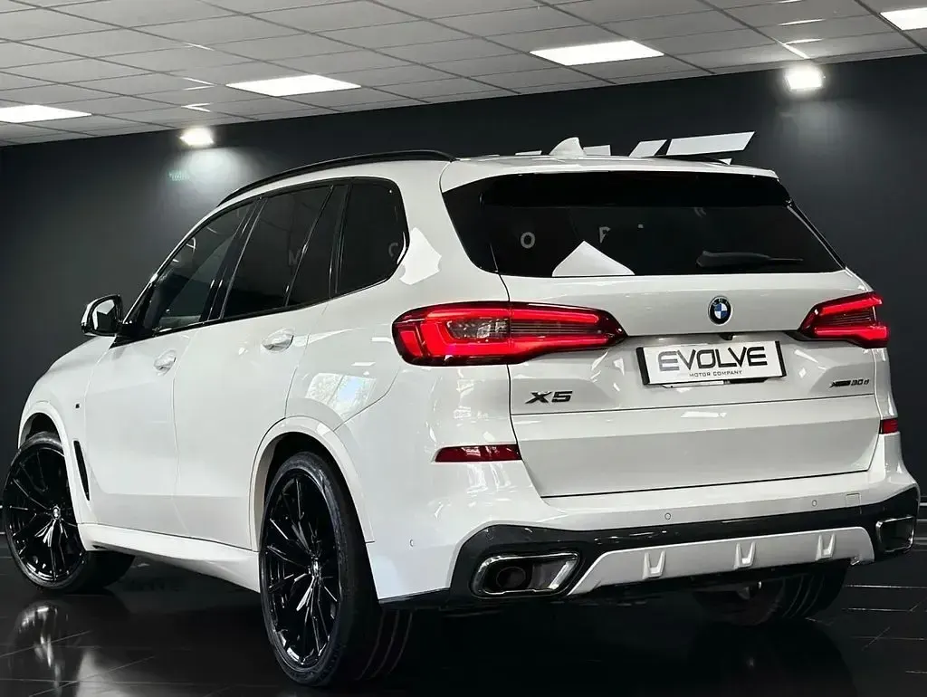 Used BMW X5 M Sport 265 HP (194 kW) 2019 White SUV