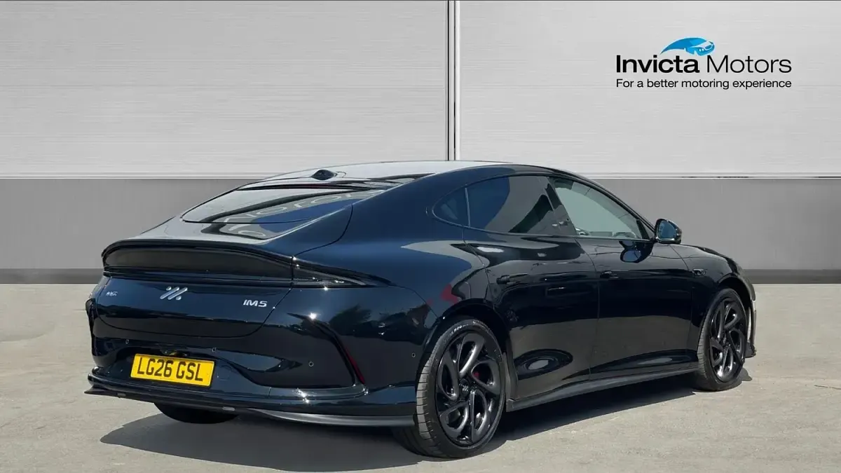 New MG IM5 Performance 553 kW (752 HP) 2026 Black Hatchback