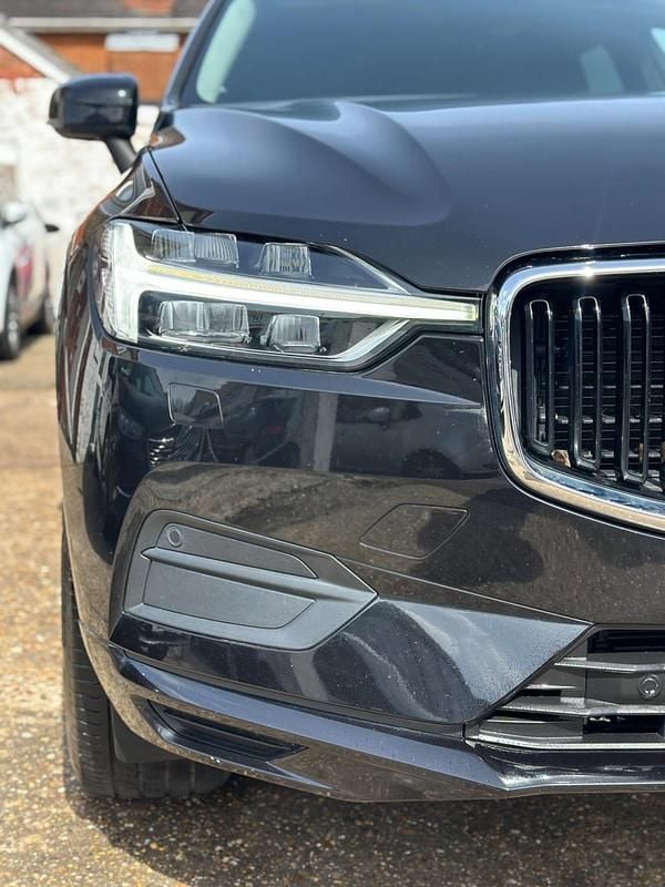 Used Volvo XC60 Momentum 2018 Black SUV