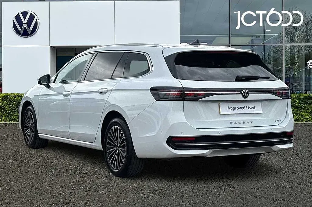Used VW Passat 150 HP (110 kW) 2025 Estate