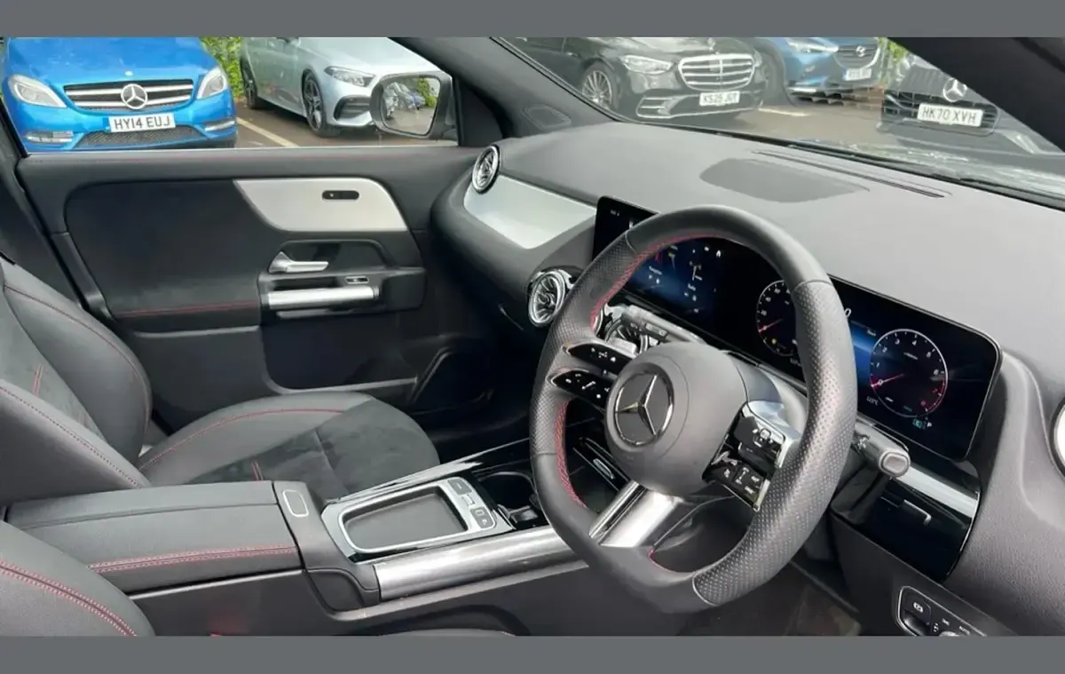 Used Mercedes GLA200 Executive 161 HP (118 kW) 2025 Grey SUV