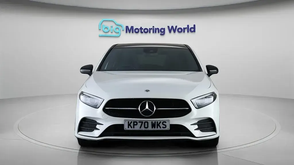Begagnad Mercedes A150 Exclusive 150 HK (110 kW) 2021 Vit Halvkombi