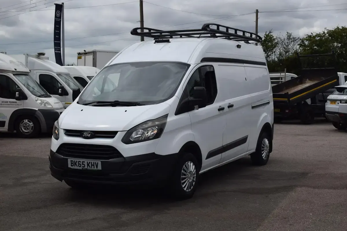 Used Ford Transit Custom 100 HP (73 kW) 2015 White Van
