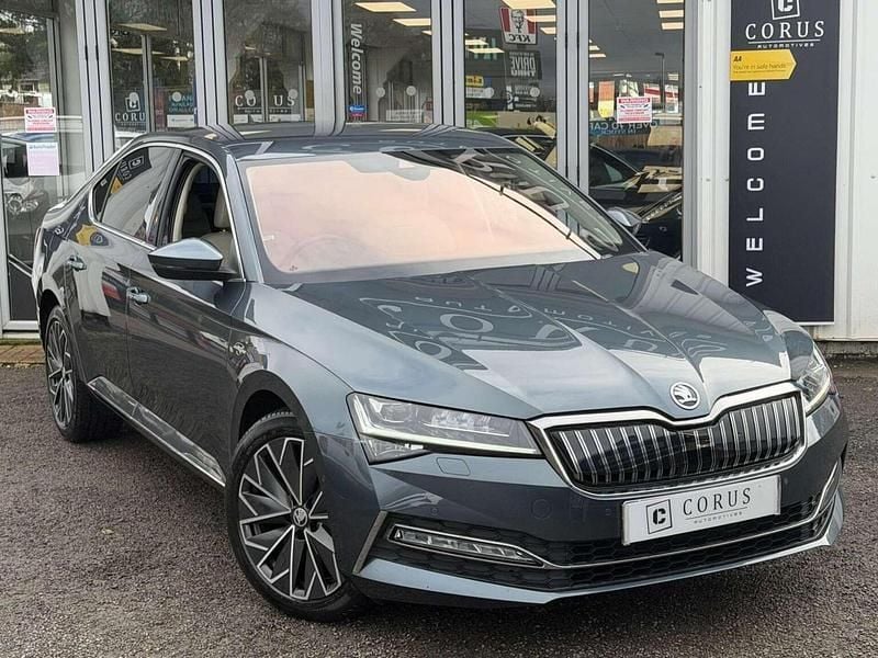 Usado Skoda Superb LAURIN & KLEMENT 2020 Gris Utilitario