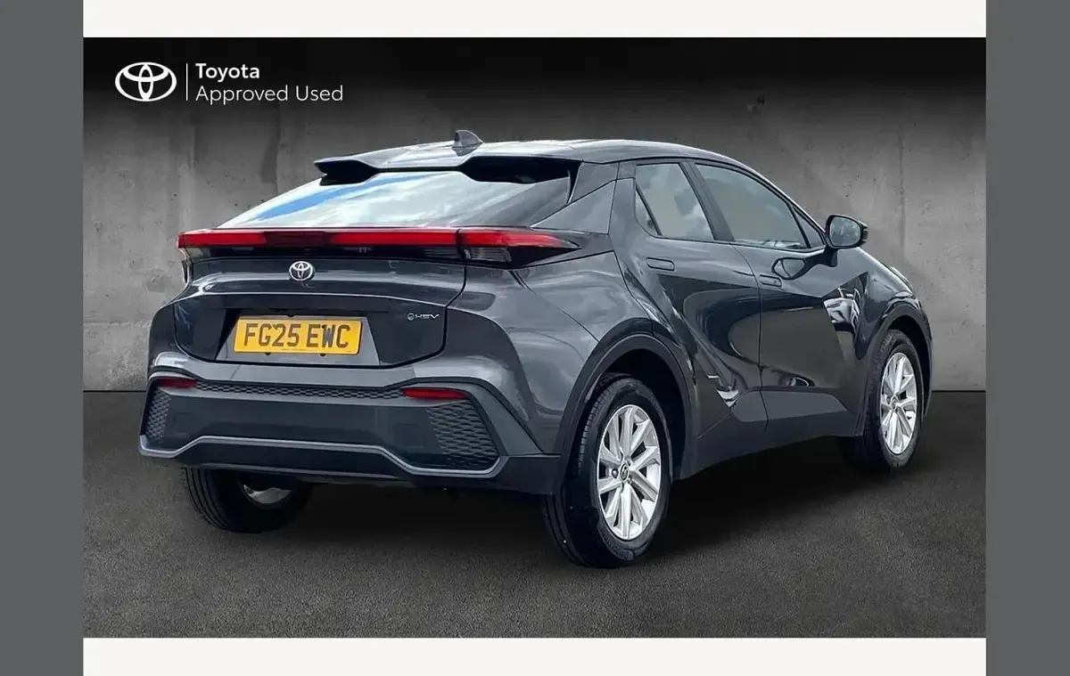 Used Toyota C-HR 140 HP (102 kW) 2025 Grey SUV