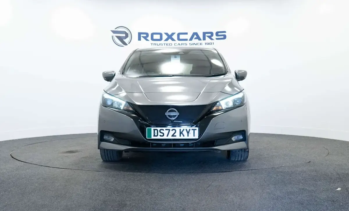 Used Nissan Leaf N-Connecta 110 kW (150 HP) 2022 Grey Hatchback