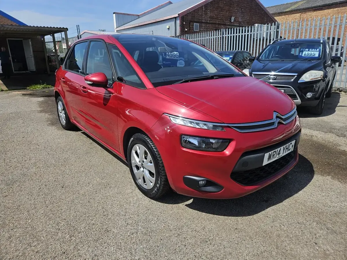 Used Citroën C4 Picasso VTR Sport 2014 Red MPV