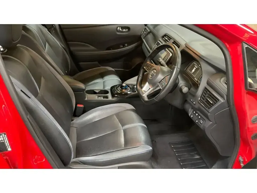 Used Nissan Leaf Tekna 50 kW (68 HP) 2020 Hatchback