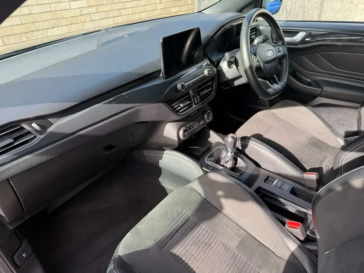 Used Ford Focus ST 280 HP (205 kW) 2020 Black Hatchback