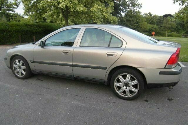 Used Volvo S60 163 HP (119 kW) 2004 Sedan