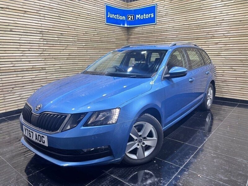 Blue Used 2017 Skoda Octavia SE Estate | £9,995 (Fair price) - Image 1/4