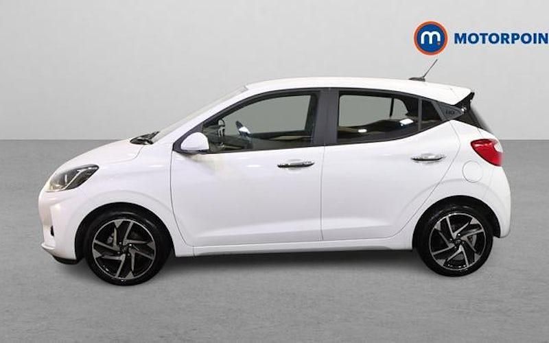 Used Hyundai i10 Premium 79 HP (58 kW) 2026 Hatchback