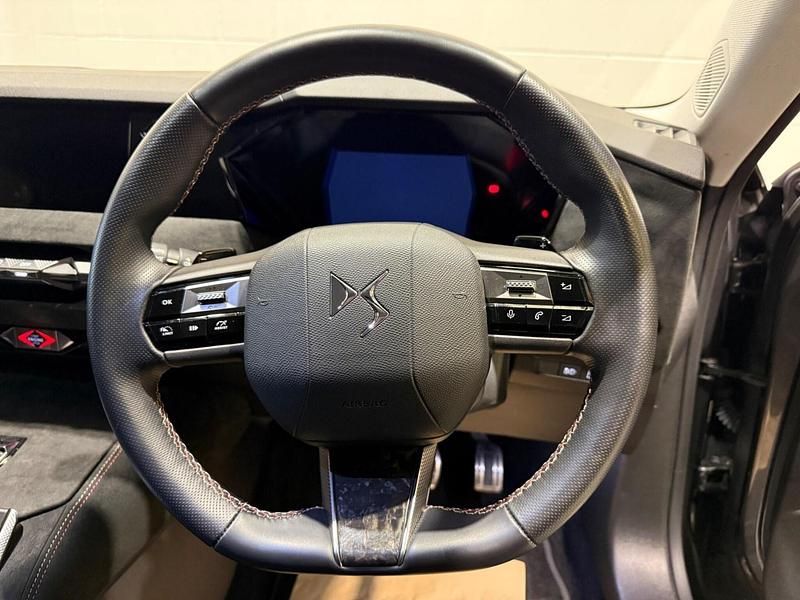 Used DS Automobiles DS4 Performance 222 HP (163 kW) 2024 Grey Hatchback