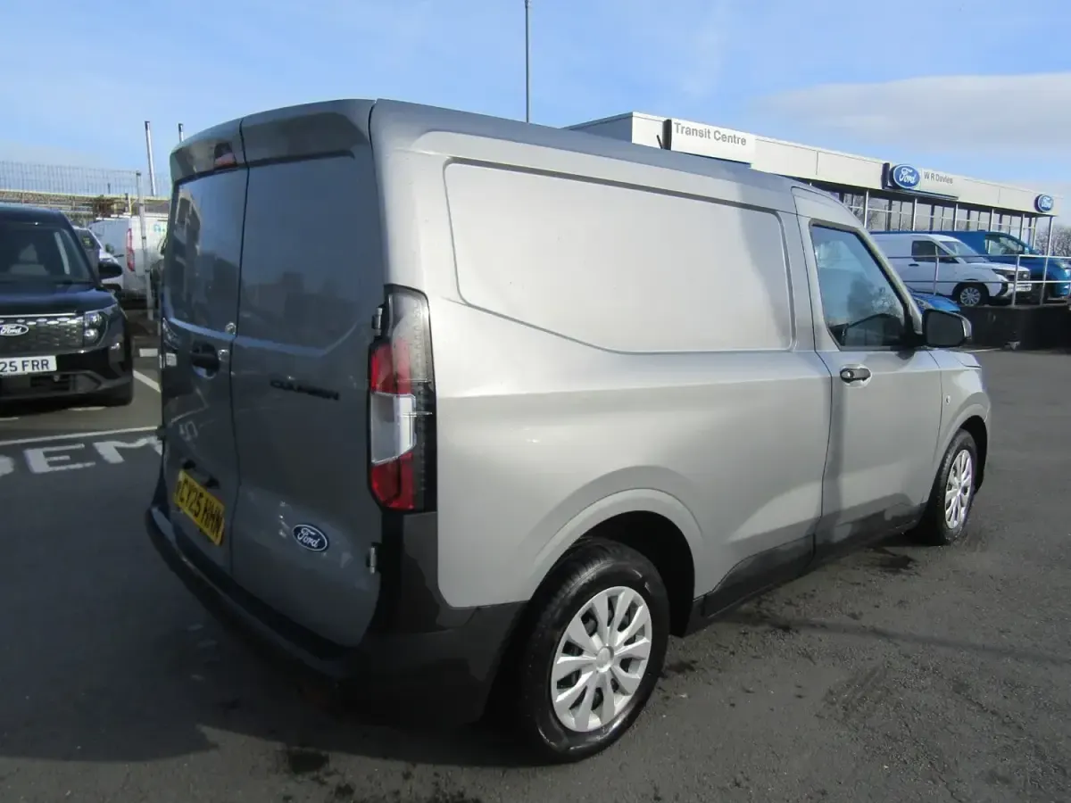 Second-hand Ford Transit Trend 125 CP (91 kW) 2025 Argintiu Van