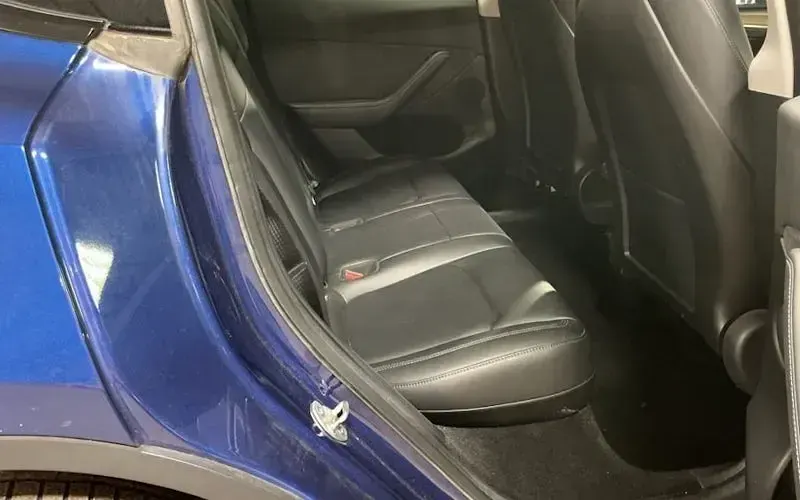 Used Tesla Model Y Long Range AWD 378 kW (514 HP) 2022 Blue SUV