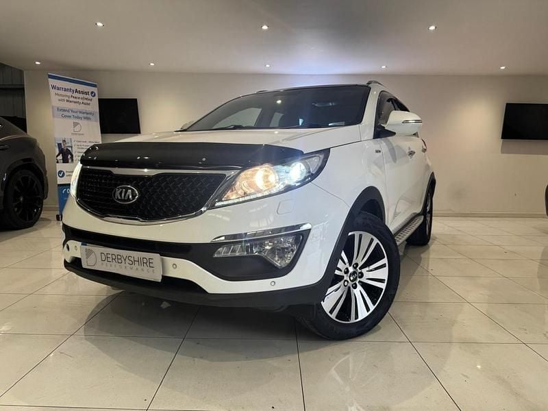 White Used 2014 Kia Sportage 4 SUV | £6,195 (Fair price) - Image 1/4