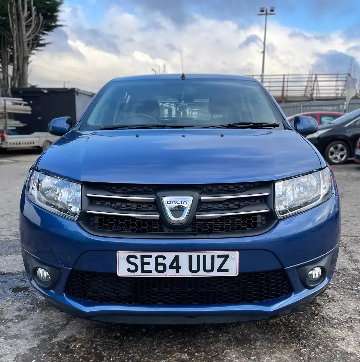 Used Dacia Sandero Lauréate 2015 Blue Hatchback