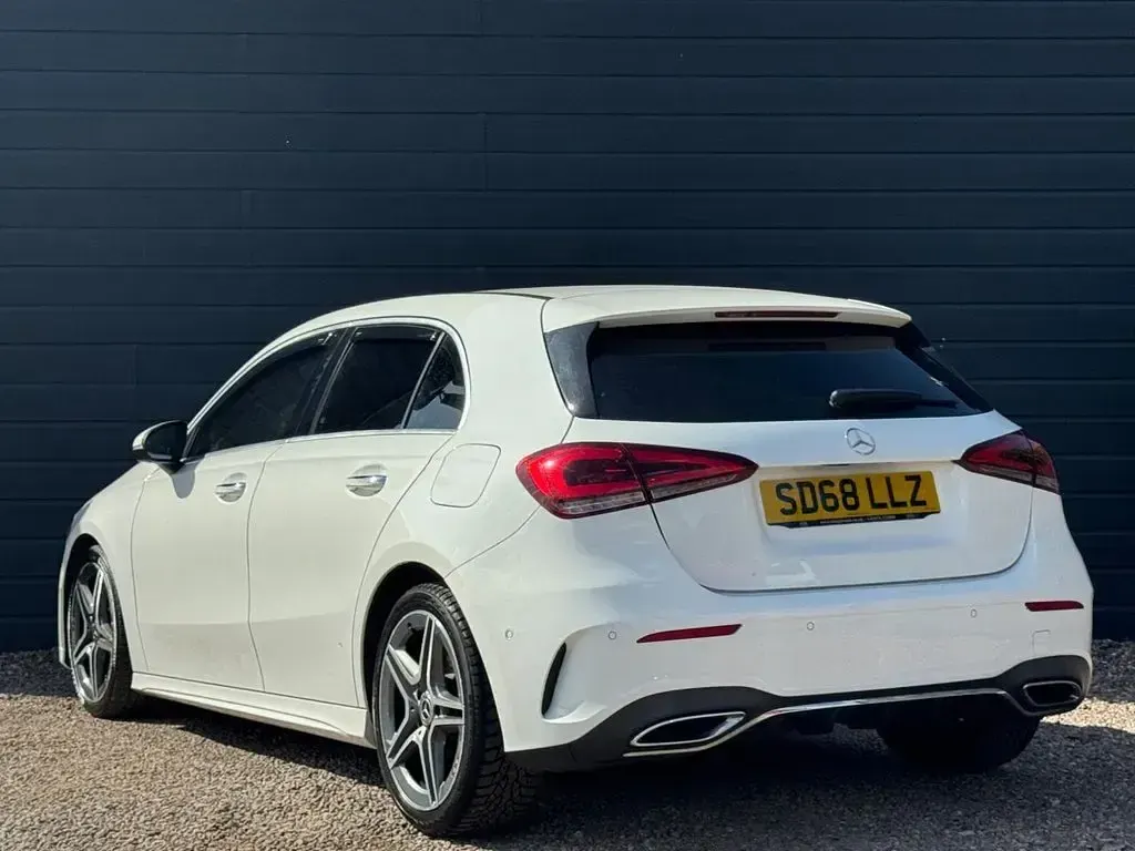 Used Mercedes A200 AMG Line Premium 160 HP (117 kW) 2018 White Hatchback