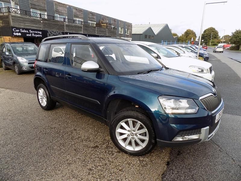 Blue Used 2014 Skoda Yeti SUV | £8,999 (Expensive) - Image 1/4