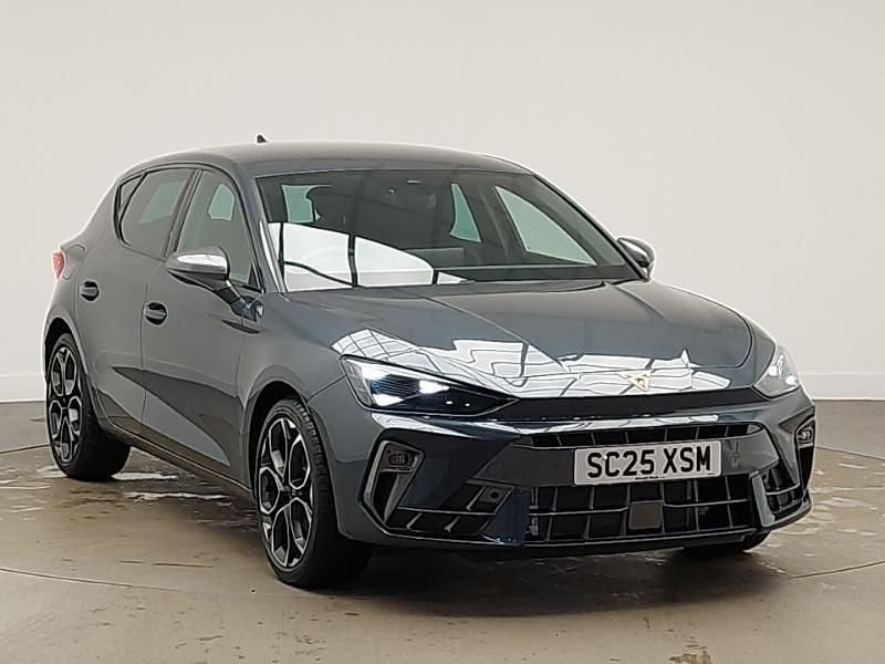 New Cupra Leon 150 HP (110 kW) 2025 Metallic  magnetic grey Hatchback