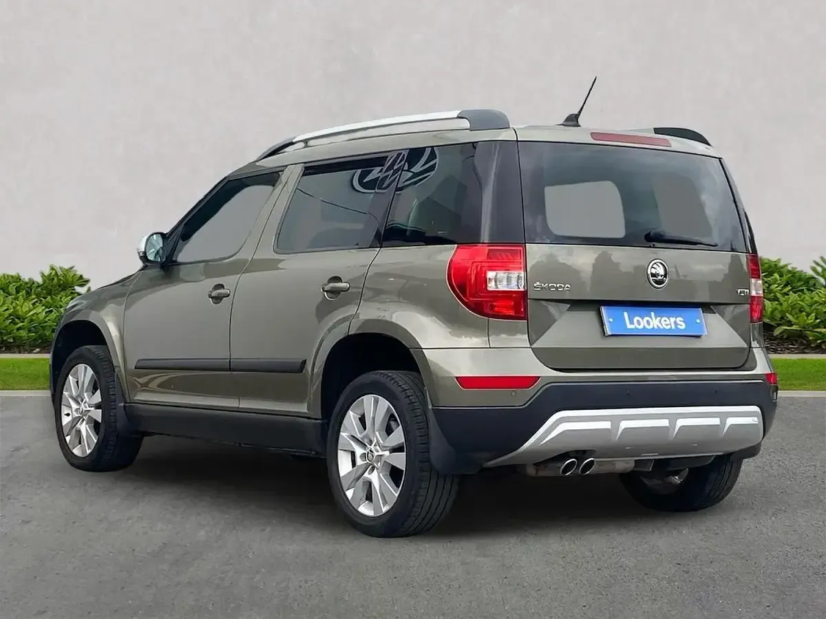 Used Skoda Yeti Drive 150 HP (110 kW) 2017 Green SUV