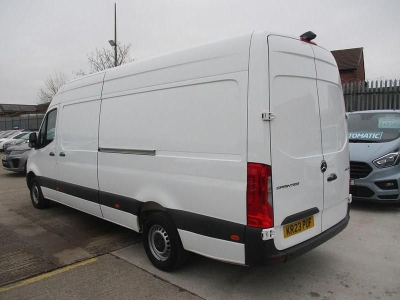 Used Mercedes Sprinter Progressive 150 HP (110 kW) 2023 White Van