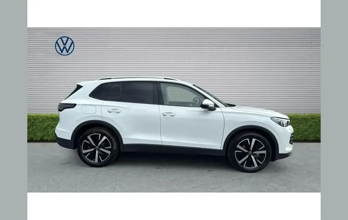 New VW Tiguan Match 147 HP (108 kW) 2026 White SUV