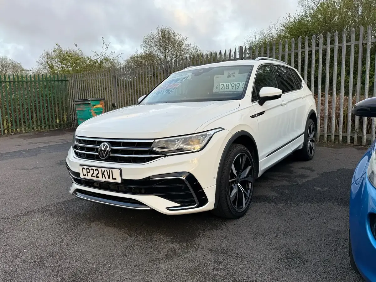 Used VW Tiguan Allspace R-line 150 HP (110 kW) 2022 White SUV