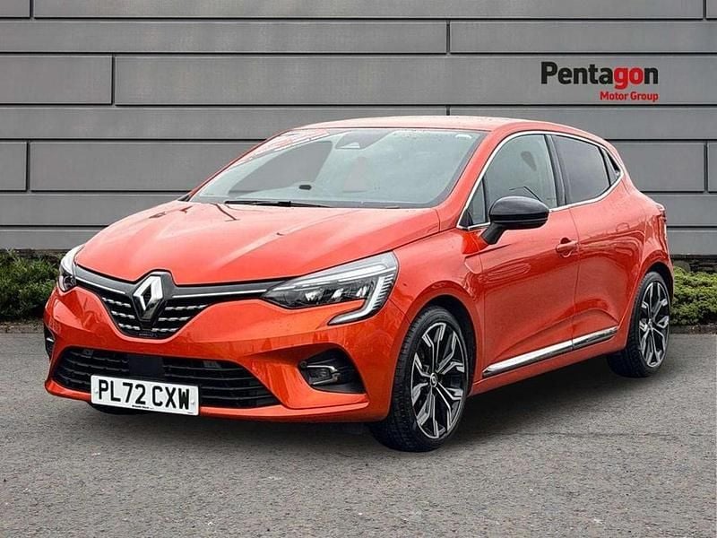 Used Renault Clio V Techno 143 HP (105 kW) 2023 Orange Hatchback