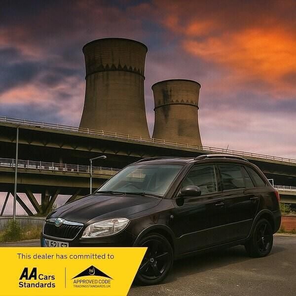 Black Used 2012 Skoda Fabia Estate | £2,290 (Good price) - Image 1/3