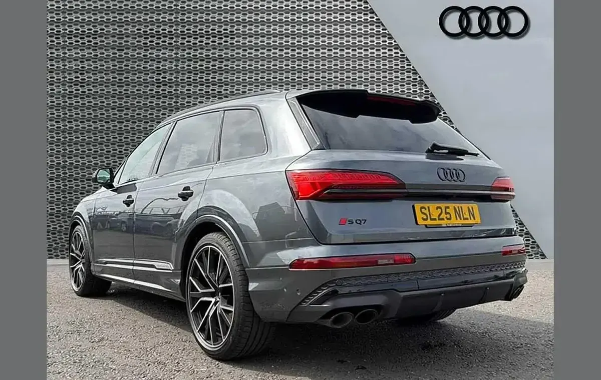 Used Audi SQ7 Comfort 507 HP (372 kW) 2025 Grey SUV