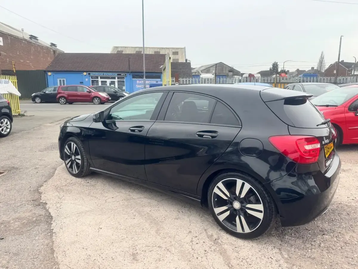Used Mercedes A180 2014 Black Hatchback